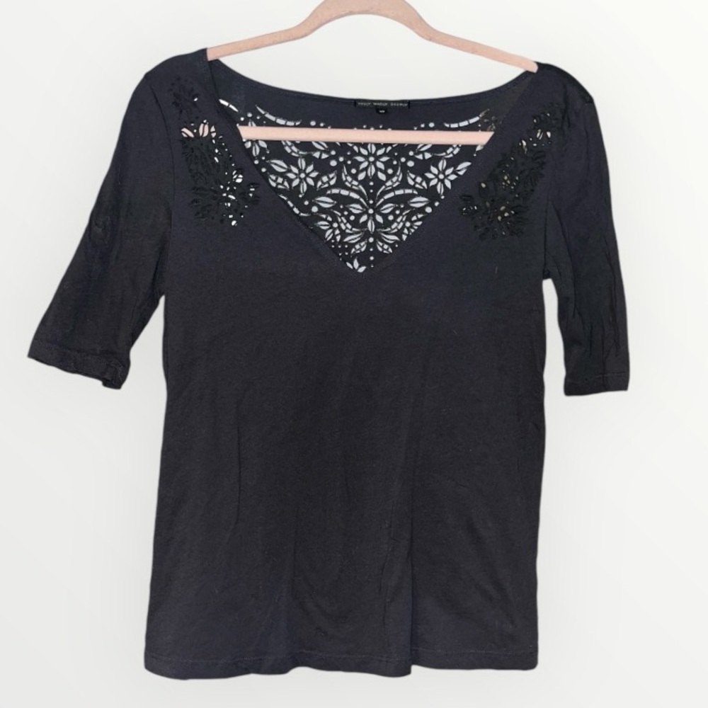 Truly Madly Deeply UO Vintage Gray Laser Cut Out V-Neck Top Size XS Made In USA